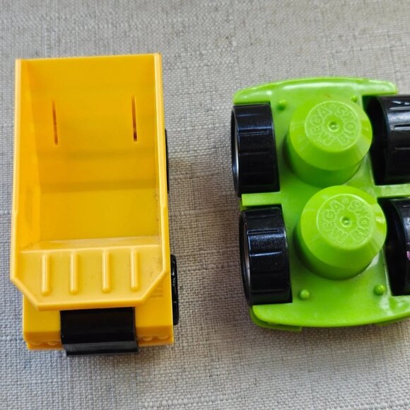 DIG Maxx Action Yellow Truck Green Mega Blocks Car Push Up Toys Lot of 2 - Picture 11 of 11